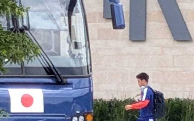 【Ｗ杯】遠藤航、オフ返上トレ　スパイク履いた、ボール回しにも参加　１５日早朝の初戦オランダ戦に希望