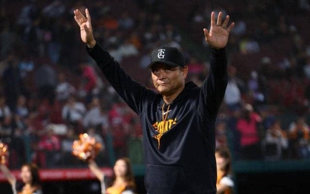 絶好調の巨人・橋上監督代行　戸郷を絶賛「見事でしたね。最後も外野を前進させて何とかみんなで完封させようと」