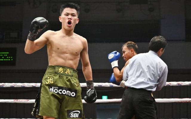 「ザ・キング」藤木勇我、圧巻２回TKO勝ちデビュー　アジアランカー撃破で「必ず世界王者に」