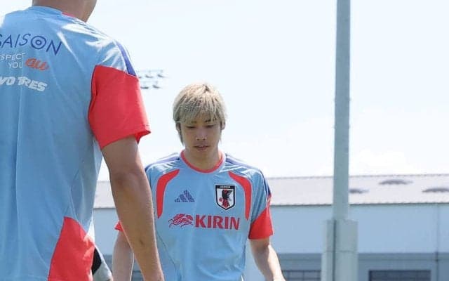 ＭＦ伊東純也　全体ミーティングでメンターの南野拓実が話した内容に言及「チャレンジャーだから、やっていこうと」「士気を上げる感じのことを」