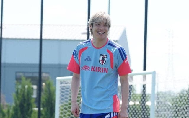 【日本代表】伊東純也、オランダ守備陣攻略へ「奪って素早くカウンターみたいなのが大事に」