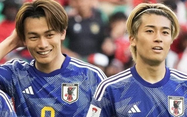 ｢ビジュ大優勝｣中村敬斗＆上田綺世の『anan』撮影“裏側ムービー”公開｢もはやモデル｣の敬斗と｢トレンディ俳優｣の綺世にファン悶絶！