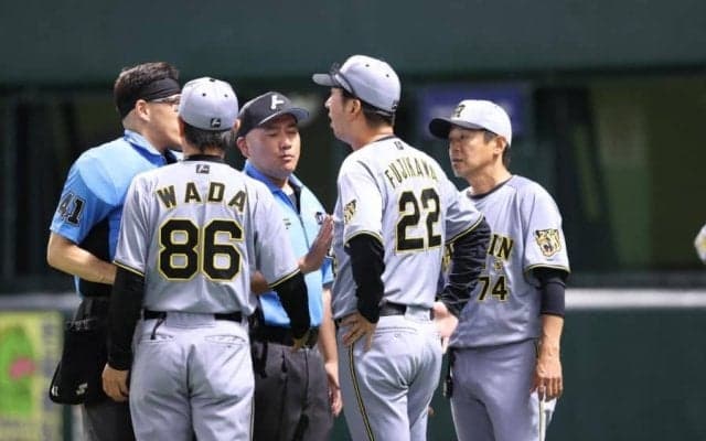 阪神・藤川監督に厳重注意と制裁金10万円　前夜に審判への異議申し立てで退場…NPB発表
