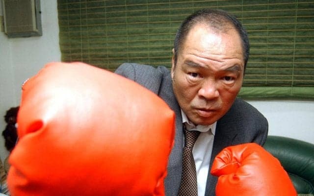 ガッツ石松さん、必殺「幻の右」で王座奪取、WBC世界ライト級５度防衛