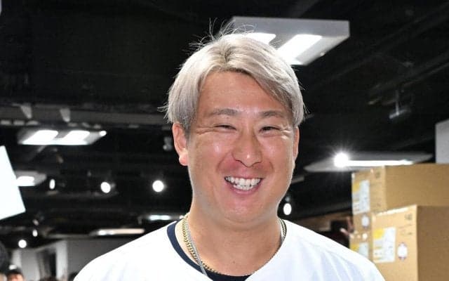 【オリックス】杉本裕太郎がBsSHOP登場「西野さんのタオル買う人！」試合前にファンと交流