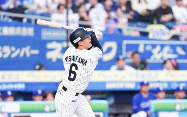 【ロッテ】西川史礁「負けられない」侍ユニホームに袖を通した同期のライバルとの初対決で二塁打