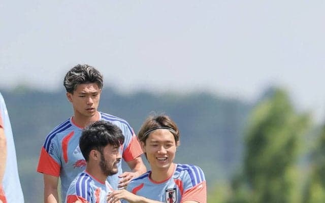【Ｗ杯】新主将・板倉が明かした離脱する遠藤の部屋を直接訪れた理由「自分は行かないといけないなという思いだった」