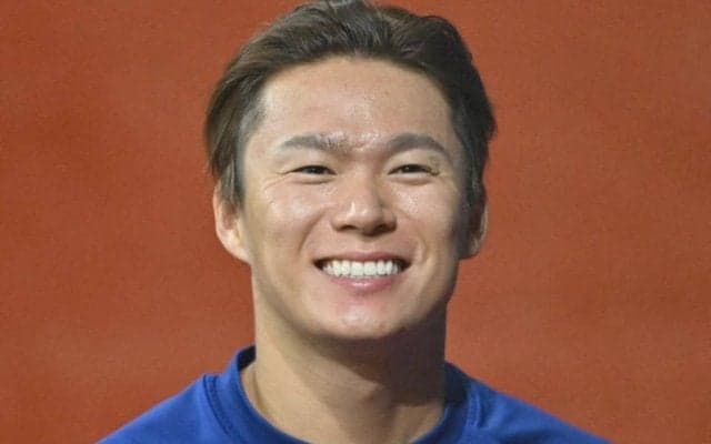 ドジャース　リフティング選手権で１位になった意外な人物　山本由伸は５回→キューバ出身の強打者が表情変えずに８３回！