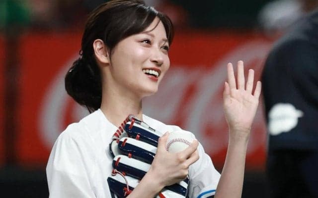 「ありえない可愛さでやばい」人気女優がポニテ姿で降臨…続々と反響「あまりの美しさにひっくり返るかと」