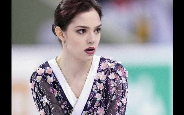「なんてことだ」「何が起きたの？」フィギュア女子メダリストの衝撃姿「何があったの？」メドベージェワに心配の声