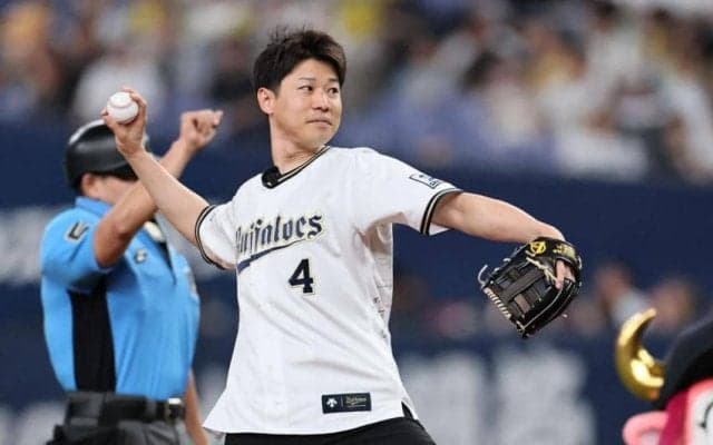 希少がん患者で大阪桐蔭野球部ＯＢ・福森大翔さん始球式　見事なノーバン投球披露で場内喝采　オリックス・森友も見守る