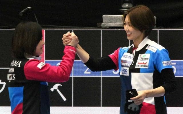 【カーリング】女王フォルティウスが圧勝で準決勝進出　吉村紗也香がスーパーショット連発　２次リーグで敗れた中部電力に１２-３でリベンジ