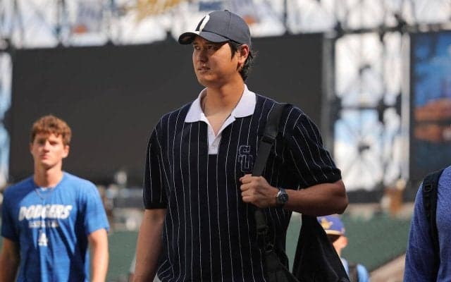 「村上選手の髪形いじる大谷選手」大谷翔平と村上宗隆の“会話”に注目集まる「なかなか貴重」
