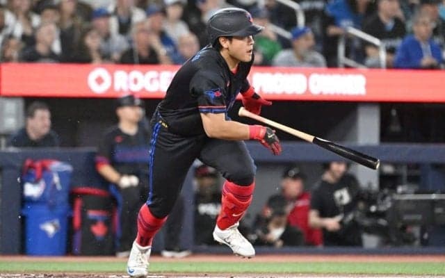 岡本和真は「三振もたくさんする」も…弱点忘れさせる豪快弾　カナダ実況が伝えた“価値”