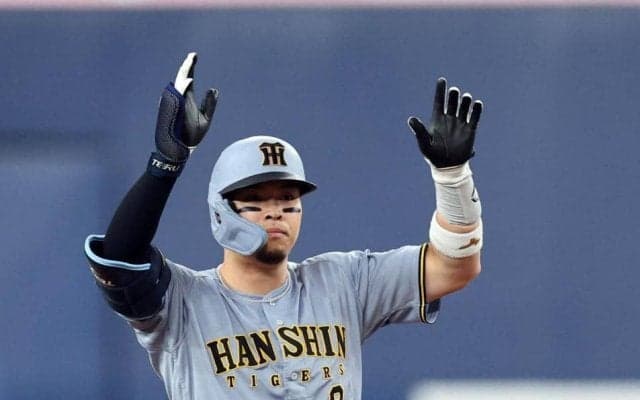 阪神快勝　連敗４でストップ、高橋が無傷８勝目でハーラー単独トップ　初回に佐藤輝の適時二塁打で先制