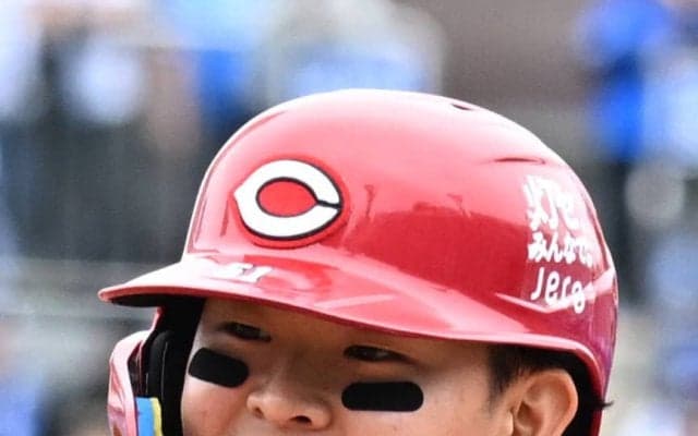 【広島】仙台大出身、ドラ１平川蓮が右手首を負傷して途中交代　新井監督「検査待ちかな」