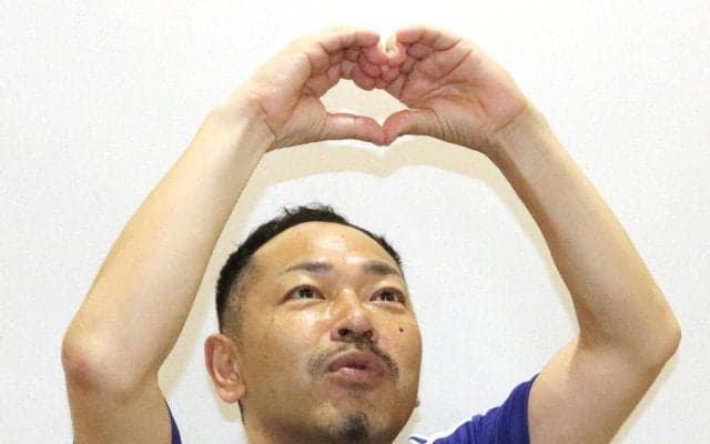 日本代表DF長友をマネて15年…ムッチー鈴木「勝つイメージしかない」ちょいまねジャパン集結
