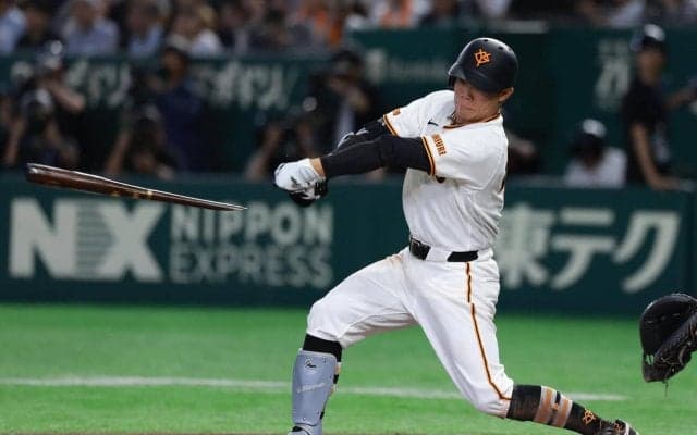 【巨人】佐々木俊輔は右肋骨の骨挫傷と診断　10日楽天戦で死球　試合はベンチ外の見込み