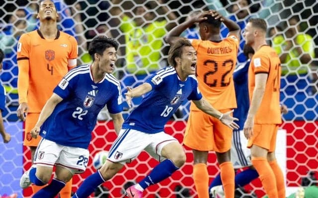 「最高の写真だね！！」日本、劇的同点弾の“貴重な1枚”に反響…感動再び「なんて素晴らしい試合なんだ！」【W杯】