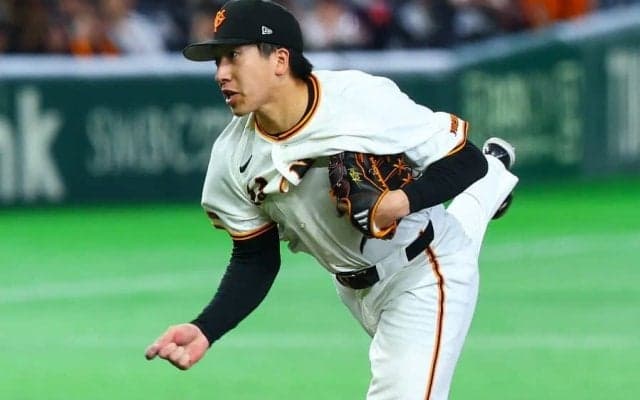 巨人“特別ユニ”が「センス良すぎ」　目につく赤＆黒…異例コラボは「斬新すぎ」