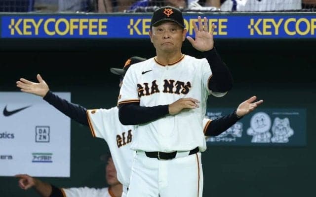巨人が首位陥落、ダルベックの三振＆守備妨害で消沈…橋上監督代行「流れ良くなかった」