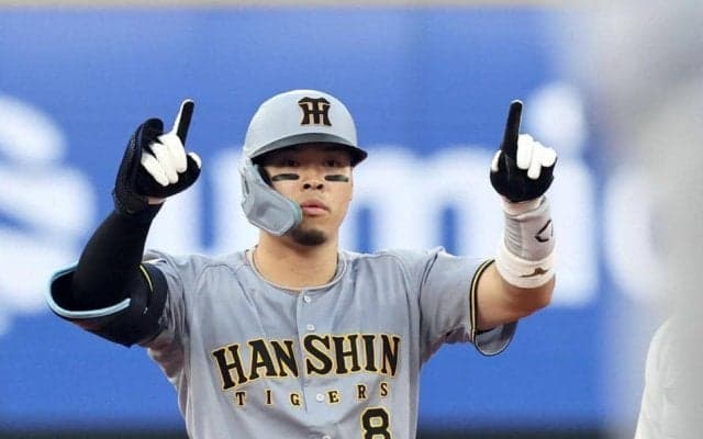 阪神　４発１１点大勝で奪首　佐藤輝「いい準備ができている」初回５点呼ぶ先制打でセパ最多１０度目決勝打