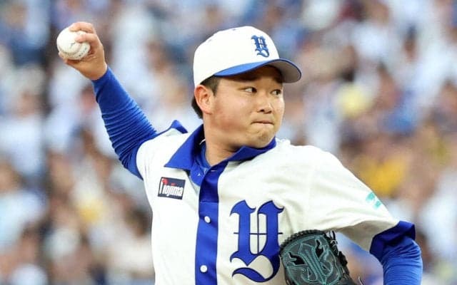 【父の日】DeNA石田裕太郎　胸付近の球しか…毎日朝練していて、厳しかったなって（笑い）