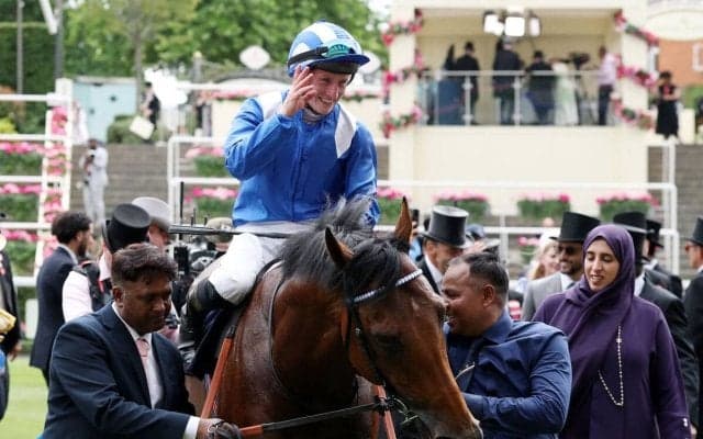 サトノレーヴの夢を打ち砕いた英国の伏兵に地元メディア「逆境を乗り越えた勝利」　落馬事故から復活したアルメラク劇的Ｖ