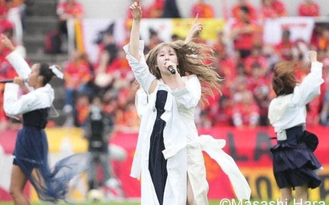 ｢涙が止まらない｣Jリーグから1年半の感謝を込めた｢#リトグリありがとう｣特製ムービーにファン涙！｢素敵すぎる｣｢最初のマイク取るところで涙｣