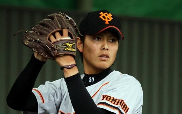 元巨人、DeNA宮国椋丞氏が元ロッテ、巨人の沢村拓一氏、元DeNAの三嶋一輝氏とゴルフ共演