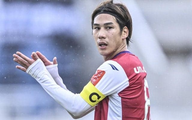 【J1岡山】水ダウの伏線回収!? 江坂任の｢長袖をください｣が実現！ 襟付き“なまこ壁”新ユニフォームに反響｢襟あり長袖むっちゃかわいい｣