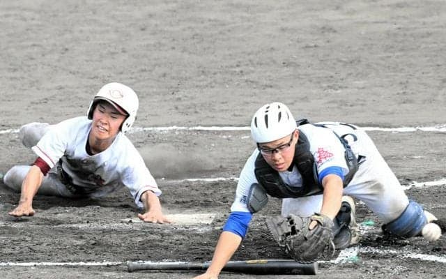 タイブレーク、無死一、二塁でいかに攻め守るか　名将の考えがヒント