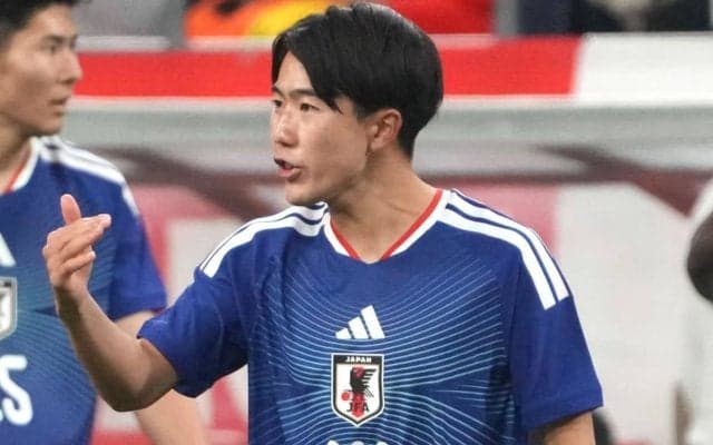 バレンシア移籍の19歳日本代表MFが評価されているのはなぜ？　ラ・マシア出身指導者も認めた「日本ではなかなか見つけるのが難しい」才能とは