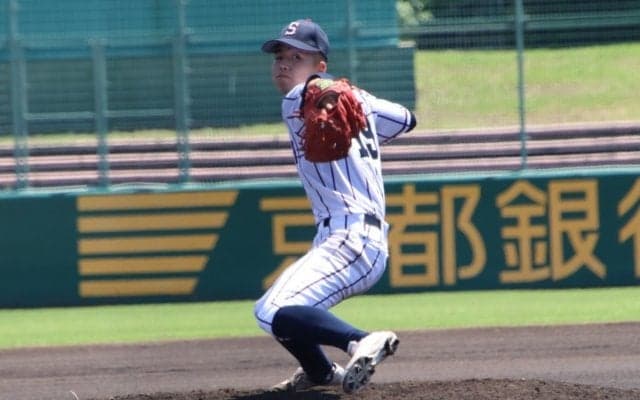 京都翔英が昨夏に敗れた立命館にリベンジ！期待の1年生投手の好投に指揮官も称賛【京都】