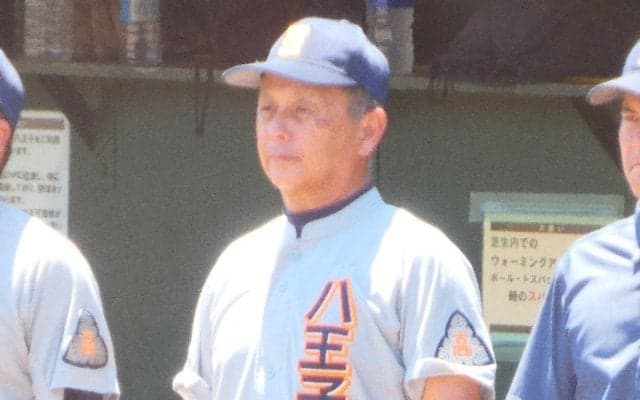 早稲田実は主将の3ランなどで強豪対決を制す！八王子を甲子園に導いた名将が勇退【東京】