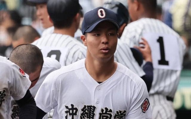 沖縄尚学が接戦制して4強入り！新垣、久高のリレーで糸満を振り切る！沖縄準々決勝【26年夏高校野球】
