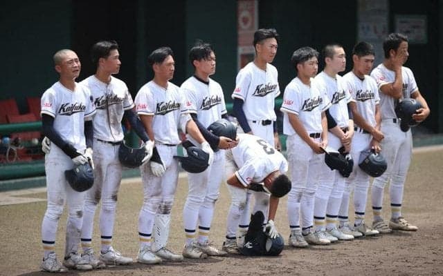 来年の募集停止が決まっている懐風館、10人の粘り見せる　大阪大会