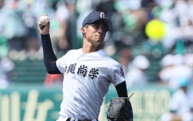昨夏の甲子園V・沖縄尚学が4強進出！準V・日大三は初戦をコールド勝ち【全国注目校・12日の試合結果】