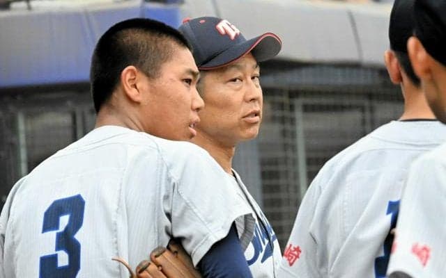 高崎商大付監督と主将の父と子　甲子園の夢破れても「一生誇れる」
