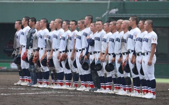 横浜、東海大相模に8回コールド　4回戦で実現した“黄金カード”…試合開始前から満員御礼