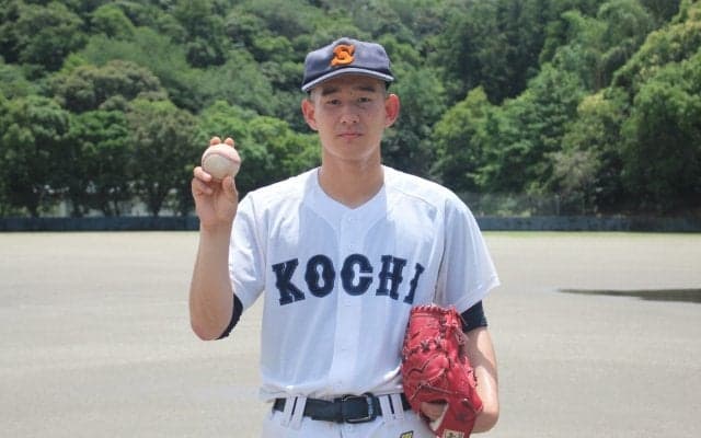 藤川球児以来の「高卒プロ入り」狙える逸材が現る！高知商の最速148キロ右腕、迎える集大成の夏「野球を始めた時からプロを目指していた」