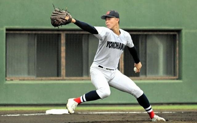 東海大相模戦でマウンド託され　横浜の小林投手「自分が試合つくる」