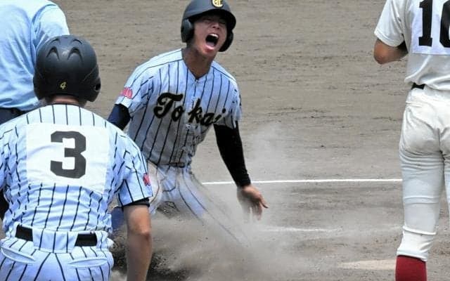 「2代目鹿倉」攻守で活躍　乱打戦を制した東海大菅生の鹿倉隆志選手