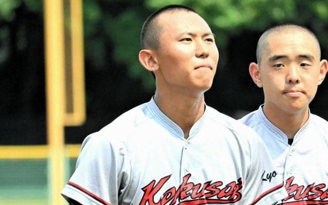 京都国際・小川主将が逆転サヨナラ弾　3年連続甲子園への道つなぐ