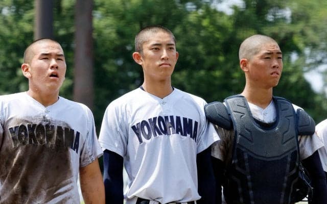 【高校野球】横浜・織田翔希が４回１安打無失点、最速153キロ　監督誕生日に勝利贈る／神奈川