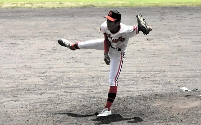 1イニング18球、思いを込めた笑顔のマウンド　北陸の石飛晴史投手