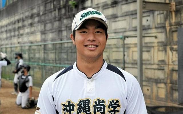 復活した沖縄尚学の末吉　先輩たちの涙から学んだ高校野球の終わり方