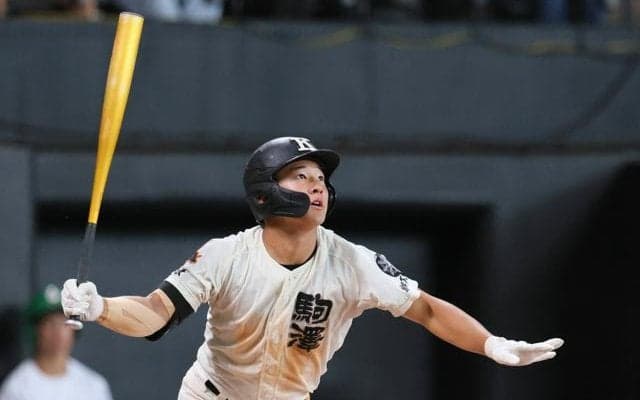 駒大苫小牧が19年ぶりの夏の甲子園に王手　北海は連覇ならず