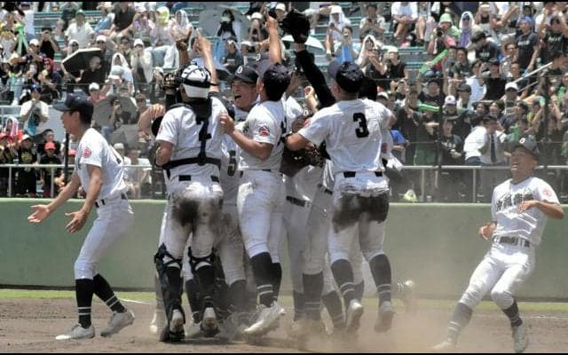 沖縄尚学が4季連続の甲子園決める　沖縄大会決勝でエナジックを破る