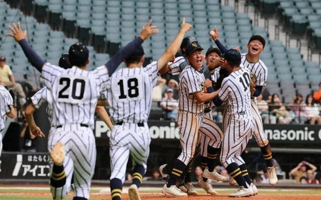 白樺学園が2年ぶりの甲子園へ　北北海道大会でクラーク国際を破る